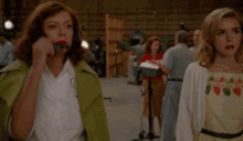 深夜吃瓜的感受,揭秘娱乐圈背后的秘密与真相